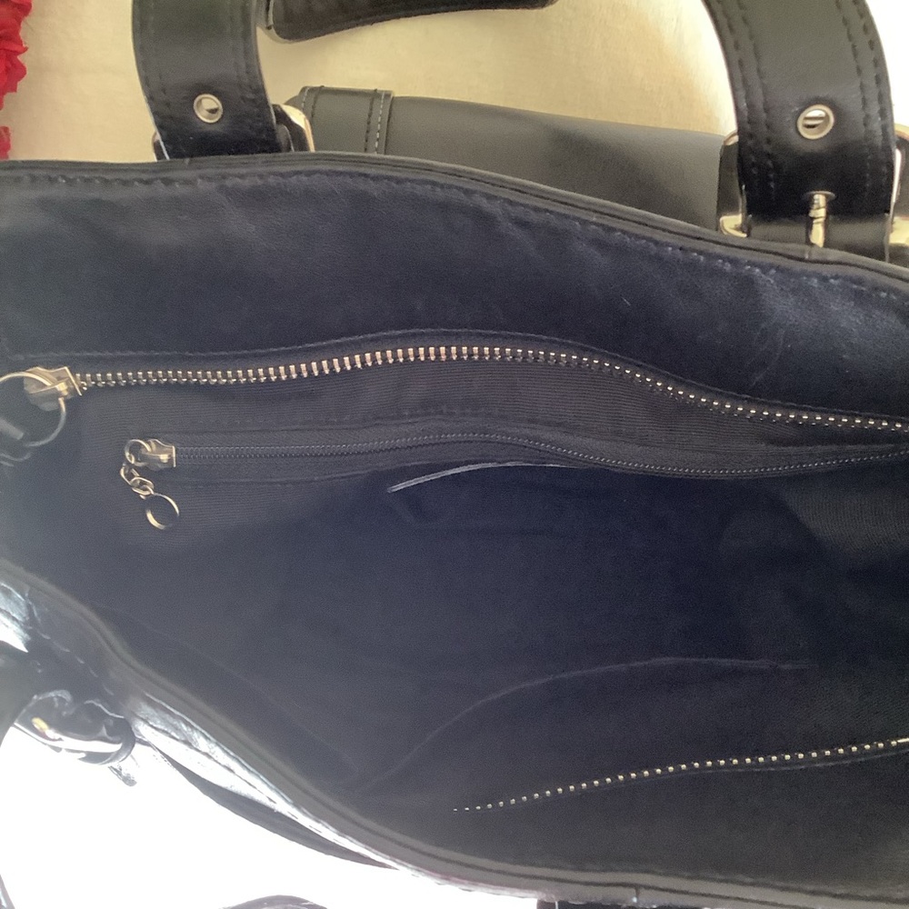 Coach Leather Purse - Picture 14 of 16